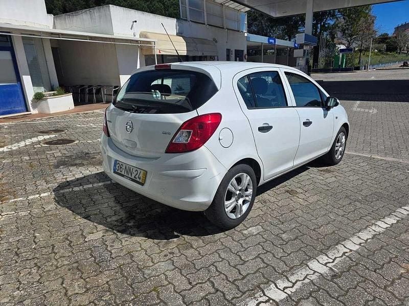 Usado Opel Corsa 90 HP (66 kW) 2013 Branco Citadino