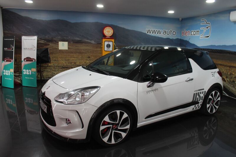Branco Usado 2013 DS Automobiles DS3 Citadino | € 14.900 - Imagem 1/4