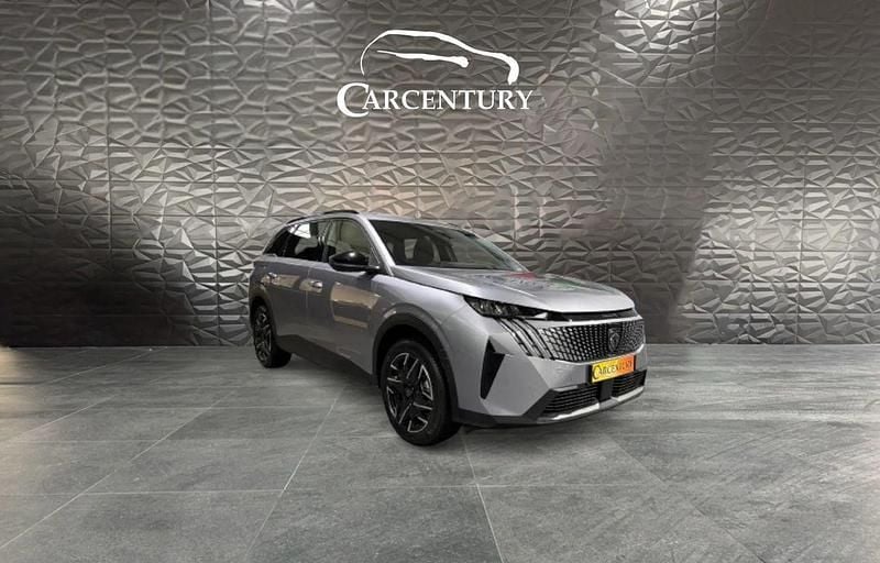 Cinza Usado 2025 Peugeot 5008 Allure SUV | € 36.850 - Imagem 1/4