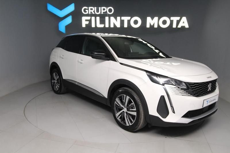 Branco Usado 2024 Peugeot 3008 Allure SUV | € 39.490 (Preço justo) - Imagem 1/1