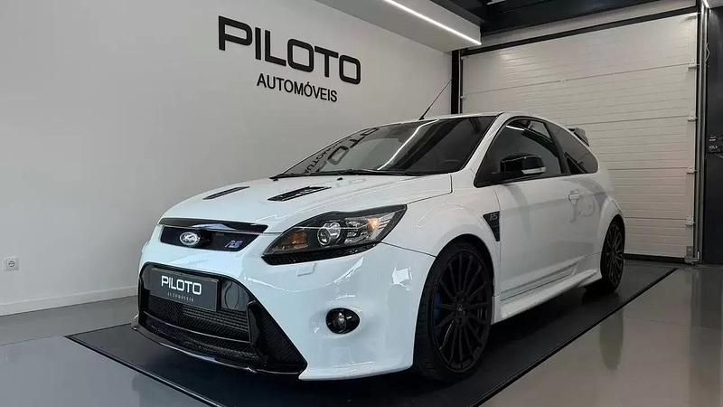Branco Usado 2010 Ford Focus RS Coupé | € 44.990 - Imagem 1/4