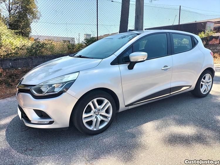 Cinza Usado 2018 Renault Clio IV Sedan | € 11.250 (Preço justo) - Imagem 1/1