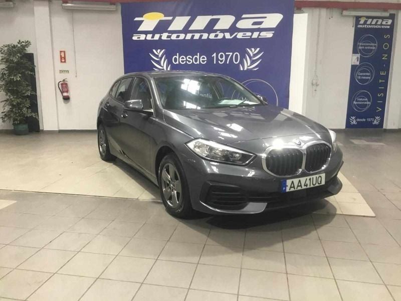 Cinzento Usado 2020 BMW 116 Citadino | € 22.800 (Preço elevado) - Imagem 1/4