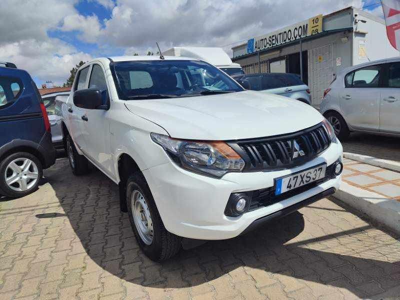 Usado Mitsubishi L200 154 HP (113 kW) 2019 Branco Pickup