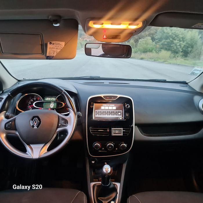 Usado 2017 Renault Clio IV Sedan | € 9.900 (Preço elevado) - Imagem 1/4