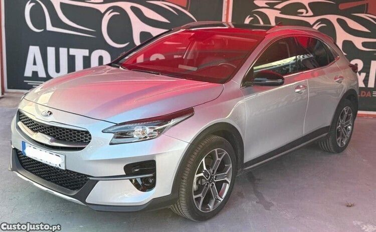 Cinza Usado 2020 Kia XCeed SUV | € 19.500 (Preço justo) - Imagem 1/1