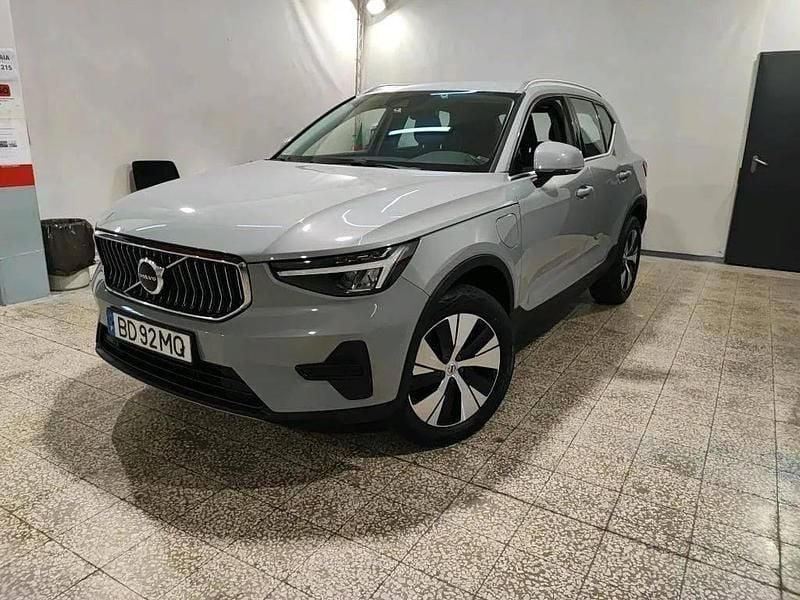 Cinza Usado 2023 Volvo XC40 SUV | € 35.600 (Preço justo) - Imagem 1/4