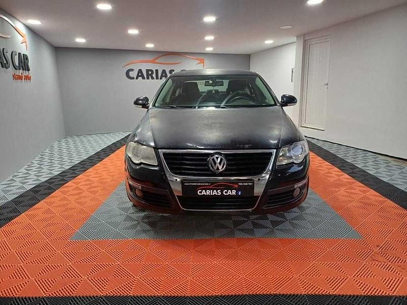 Usado VW Passat 140 HP (102 kW) 2005 Preto Sedan