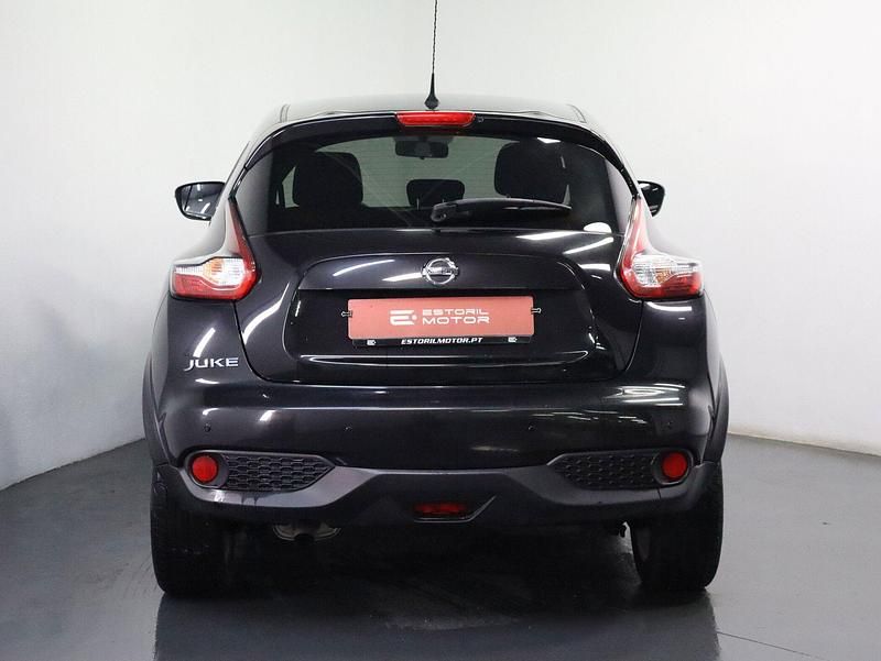 Usado Nissan Juke Acenta Connect 110 HP (80 kW) 2018 Preto SUV