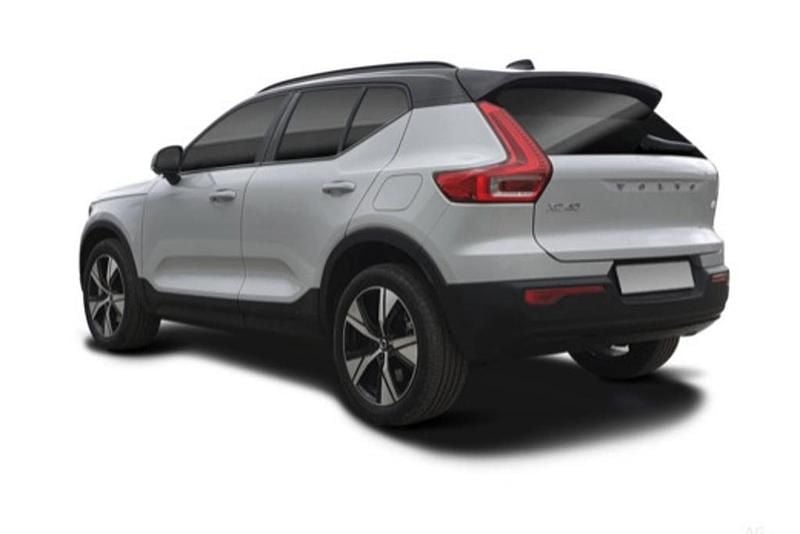 Branco Usado 2023 Volvo XC40 Core SUV | € 39.990 (Preço justo) - Imagem 1/4