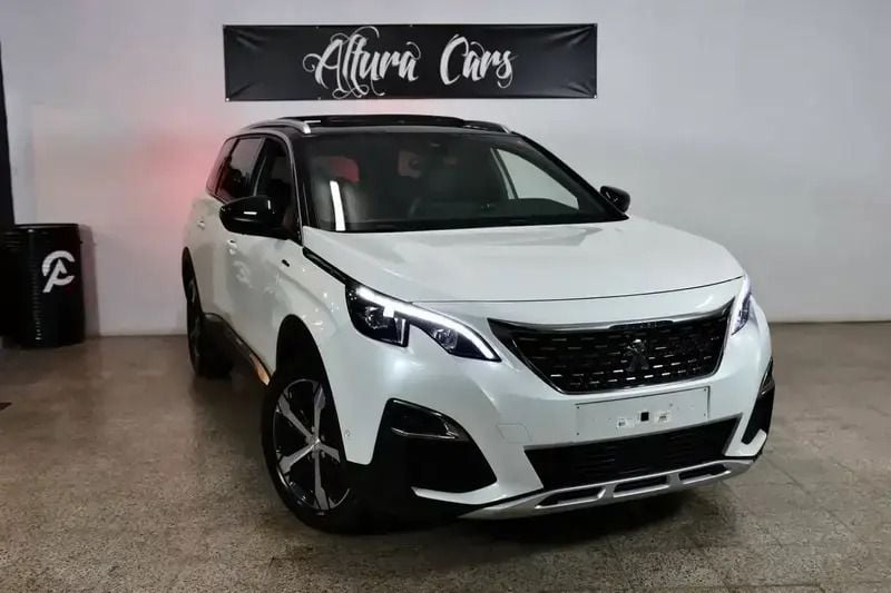 Branco Usado 2018 Peugeot 5008 GT-line Monovolume | € 23.900 (Preço justo) - Imagem 1/4