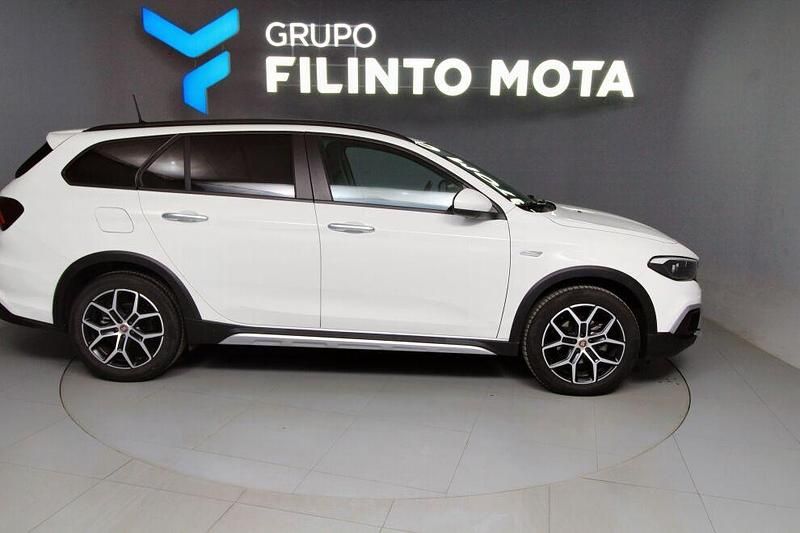 Branco Usado 2023 Fiat Tipo Cross | € 17.790 (Preço justo) - Imagem 1/4