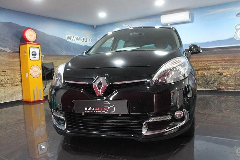 Preto Usado 2016 Renault Scénic III Bose Edition Monovolume | € 10.990 (Bom preço) - Imagem 1/4