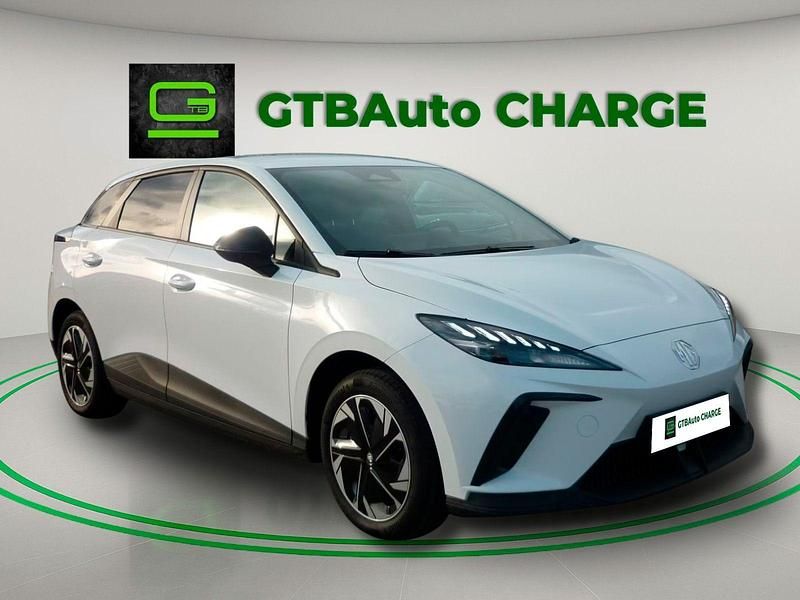 Branco Usado 2023 MG MG4 EV Comfort Citadino | € 24.900 (Caro) - Imagem 1/4