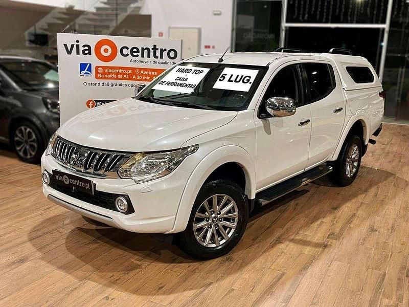 Branco Usado 2016 Mitsubishi L200 Pickup | € 27.750 - Imagem 1/4