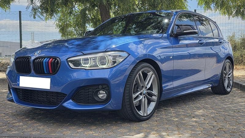 Azul Usado 2017 BMW 125 Citadino | € 21.490 - Imagem 1/4