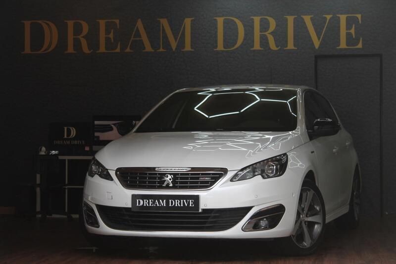 Branco Usado 2016 Peugeot 308 GT-line | € 11.290 (Preço justo) - Imagem 1/4