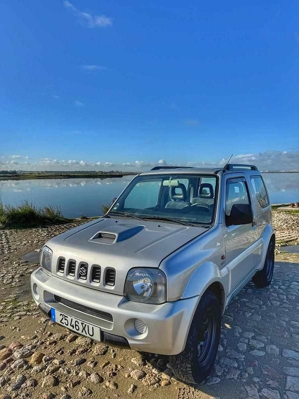 Cinzento Usado 2004 Suzuki Jimny SUV | € 10.500 - Imagem 1/4