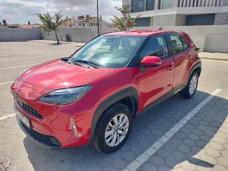 Vermelho Usado 2023 Toyota Yaris Hybrid | € 20.600 (Super Preço) - Imagem 1/4