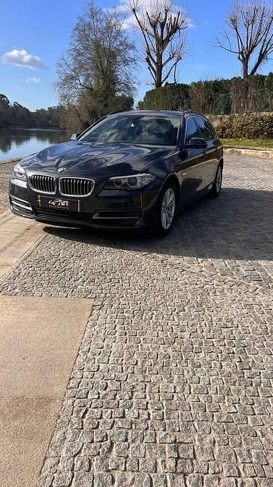 Usado BMW 520 Luxury Line 190 HP (139 kW) 2015 Sedan