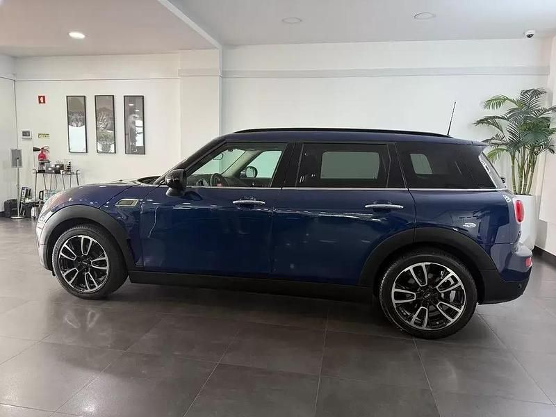 Usado Mini One Clubman 102 HP (75 kW) 2016 Azul escuro Carrinha
