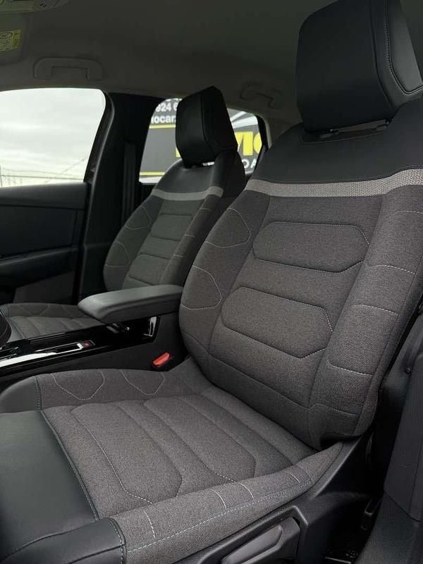 Usado Citroën C4 PureTech 130 HP (95 kW) 2023 Preto SUV