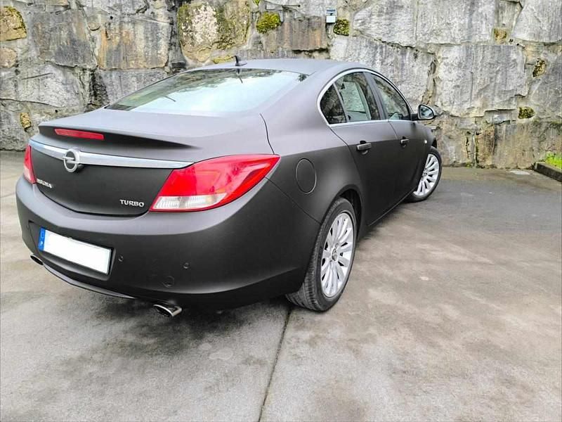 Preto Usado 2011 Opel Insignia Sedan | € 6.700 - Imagem 1/4