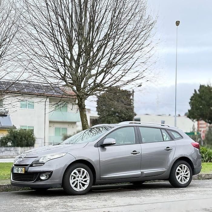 Usado 2012 Renault Mégane III Sedan | € 4.900 (Bom preço) - Imagem 1/4