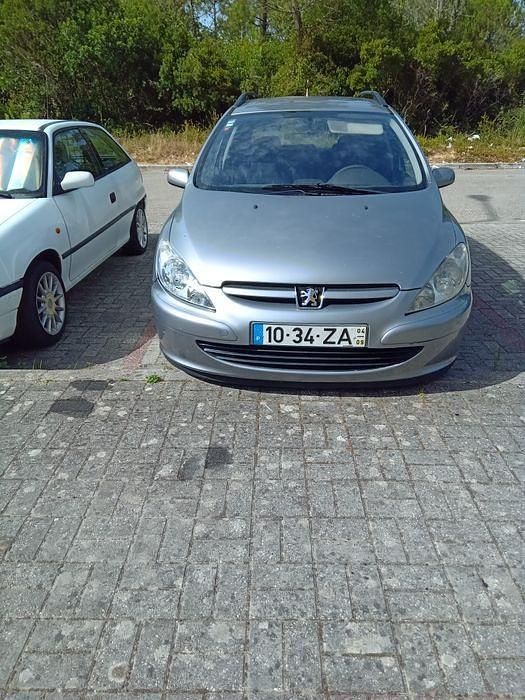 Usado 2004 Peugeot 307 Sedan | € 2.350 (Preço justo) - Imagem 1/4