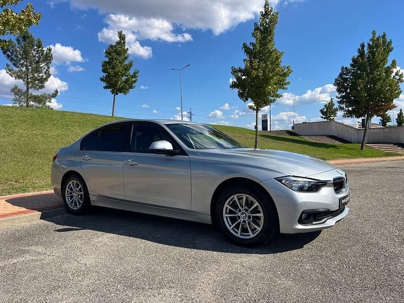Usado BMW 320 Advantage 190 HP (139 kW) 2016 Cinza Sedan