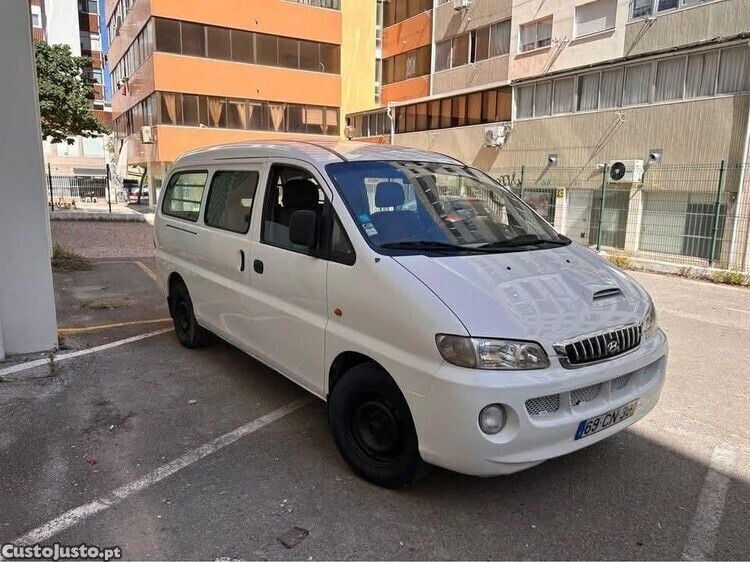 Branco Usado 2006 Hyundai H-1 Monovolume | € 4.900 (Bom preço) - Imagem 1/1