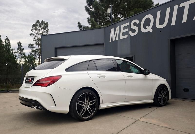 Usado Mercedes CLA220 AMG line 177 HP (130 kW) 2019 Branco Sedan