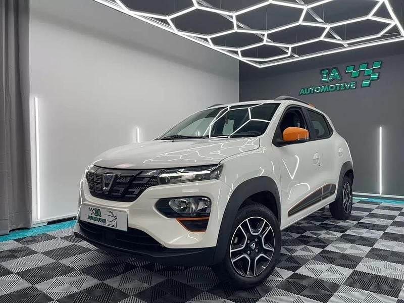 Branco Usado 2022 Dacia Spring Comfort Plus Citadino | € 10.750 (Preço justo) - Imagem 1/4