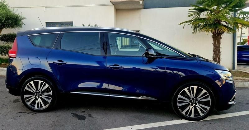 Azul Usado 2018 Renault Grand Scénic IV Monovolume | € 22.750 (Preço elevado) - Imagem 1/4
