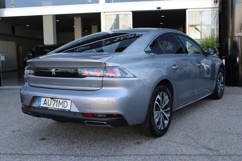 Usado Peugeot 508 Allure 130 HP (95 kW) 2021 Cinzento Citadino