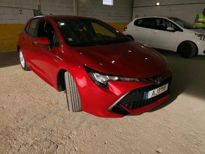 Usado Toyota Corolla Comfort 122 HP (89 kW) 2021 Vermelho