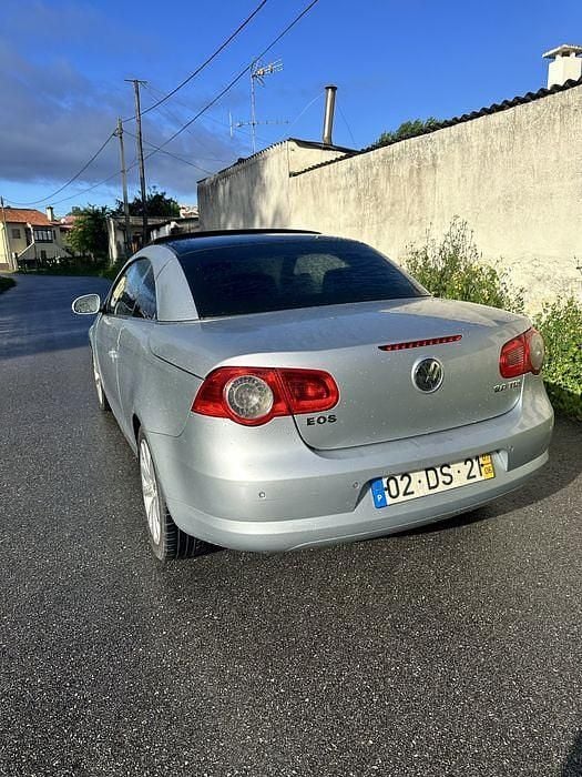 Usado 2007 VW Eos Cabrios | € 5.490 (Bom preço) - Imagem 1/4
