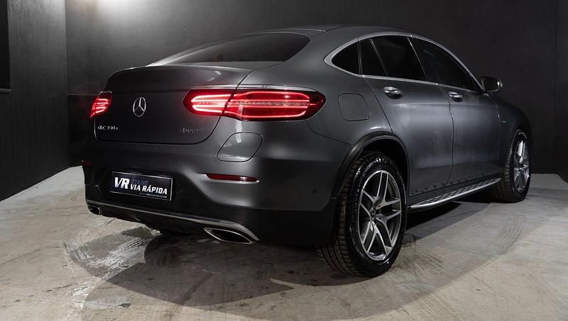 Usado Mercedes GLC350 AMG line 320 HP (235 kW) 2017 Cinza Coupé