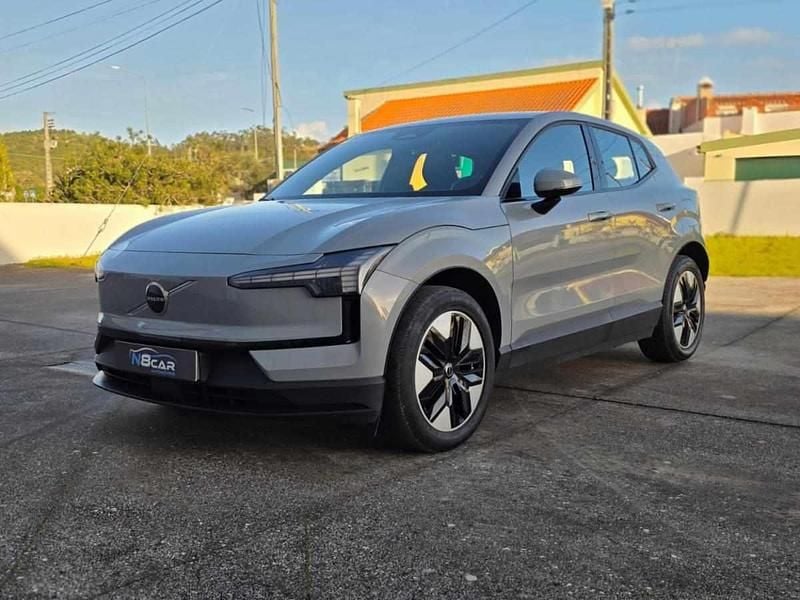 Usado Volvo EX30 Single Motor Extended Range 200 kW (272 HP) 2024 Cinzento SUV