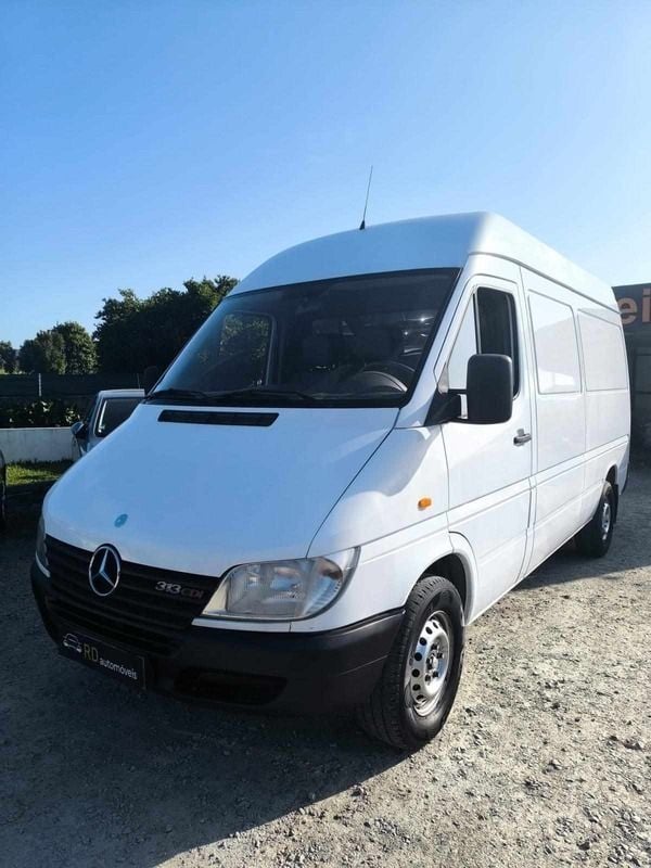 Branco Usado 2001 Mercedes Sprinter Van | € 10.000 (Preço justo) - Imagem 1/4