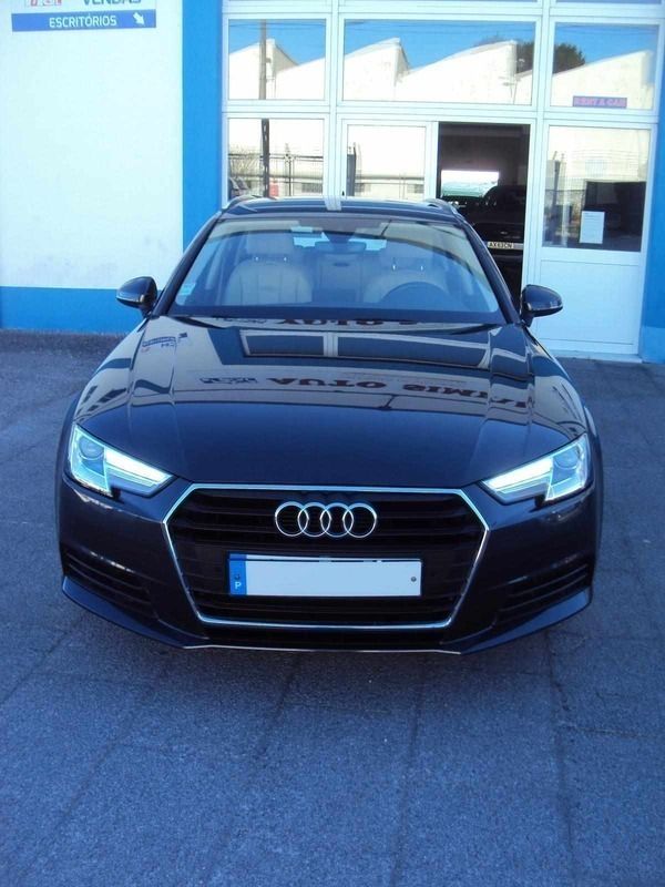 Cinzento Usado 2018 Audi A4 Carrinha | € 25.950 (Preço justo) - Imagem 1/4