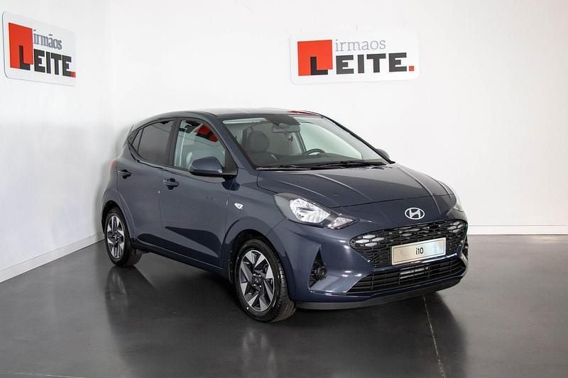 Cinza Novo 2025 Hyundai i10 Comfort Citadino | € 18.990 (Preço justo) - Imagem 1/4