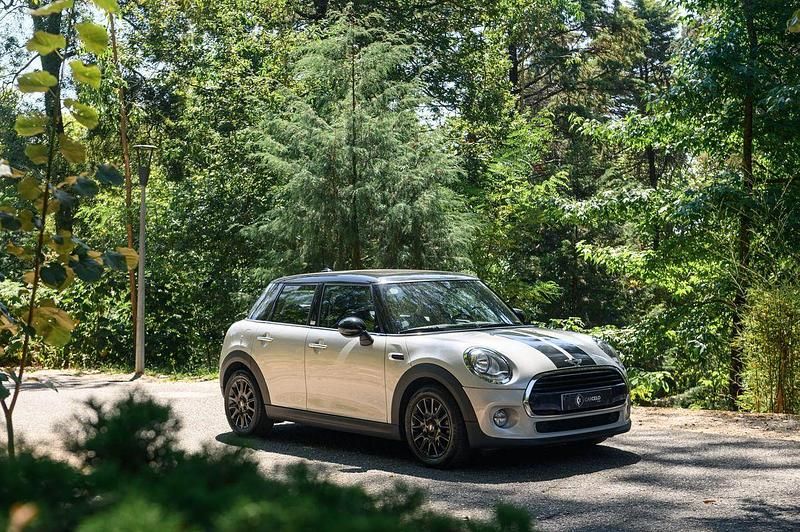 Cinza Usado 2017 Mini Cooper D Citadino | € 15.990 (Preço justo) - Imagem 1/4