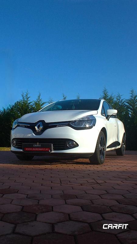 Usado Renault Clio IV 90 HP (66 kW) 2015 Branco Carrinha