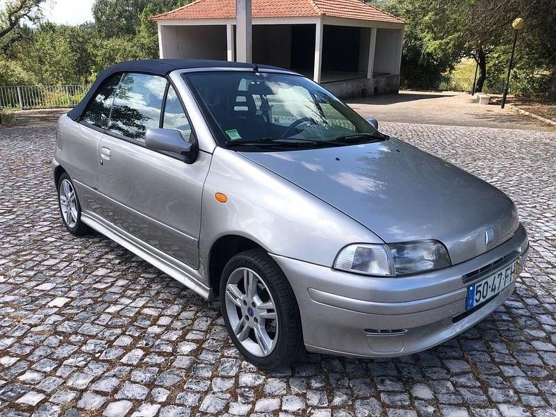 Usado Fiat Punto 60 HP (44 kW) 1995 Cabrios