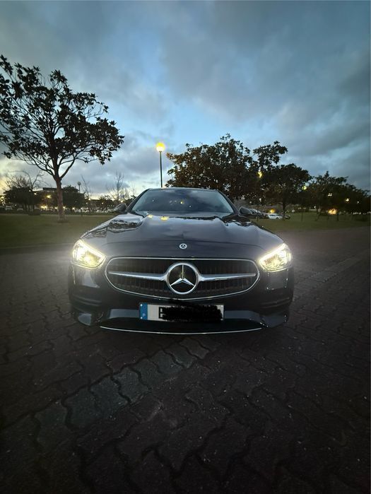Usado 2024 Mercedes 220 Avantgarde Sedan | € 50.000 - Imagem 1/4