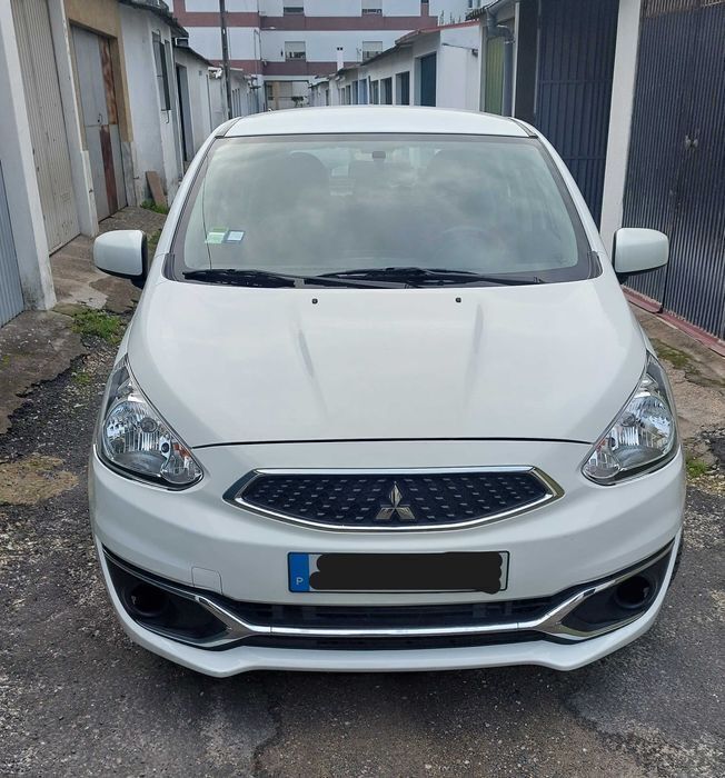 Usado 2019 Mitsubishi Space Star Sedan | € 6.950 - Imagem 1/4