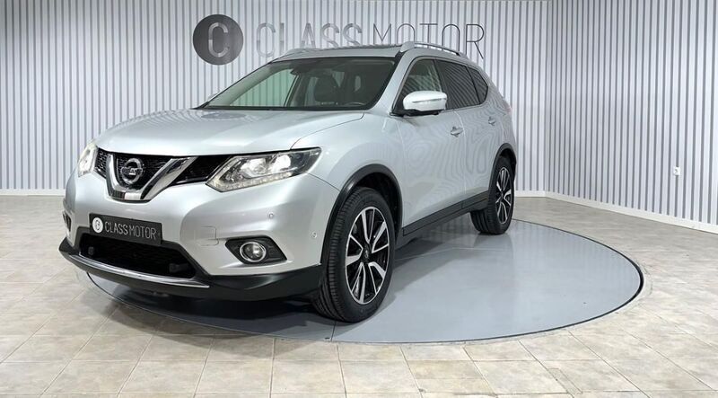 Cinza Usado 2016 Nissan X-Trail Tekna SUV | € 17.900 (Preço justo) - Imagem 1/4
