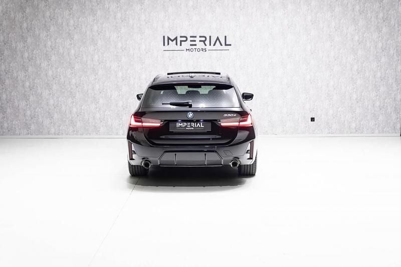 Usado BMW 330 292 HP (214 kW) 2023 Preto Carrinha