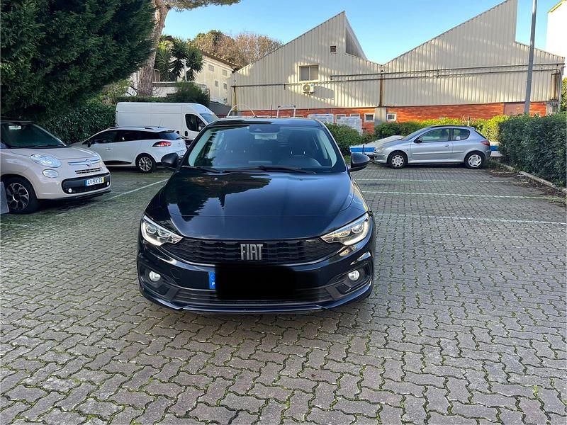 Usado Fiat Tipo Lounge 95 HP (69 kW) 2021 Preto